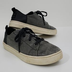 Toms sneakers Youth Size 4